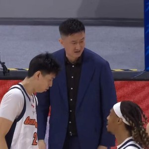 开云体育网页版登录入口-未来至少5年无冠！广东队狂用杜润旺，杜锋为张皓嘉弃用内线双塔